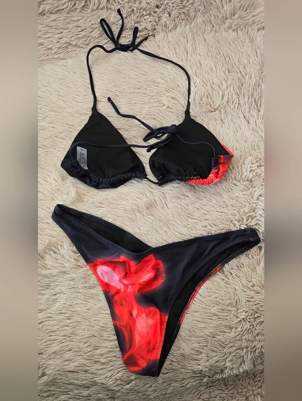 Makemechic black triangle